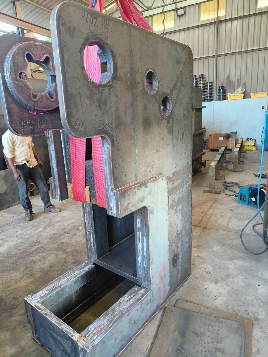 Base Frames: The Backbone of Heavy Machinery
                                    Manufacturing & Fabrication