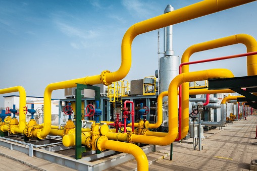 Chemical Plants
                                            Pipeline Manufacturing &
                                            Fabrication