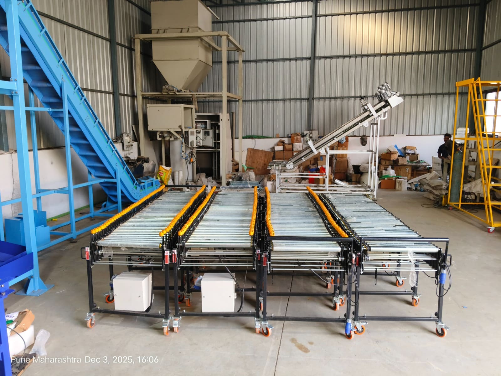Roller Conveyor Manufacturers in Bangalore | Delsol Engineering India Pvt. Ltd.
